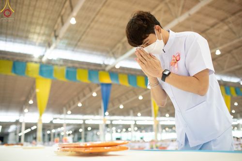 ภาพ No.65316:พิธีทอดผ้าป่า ในวันอาทิตย์ต้นเดือนที่ 4 ธันวาคม พ.ศ. 2565 ณ วัดพระธรรมกาย จ.ปทุมธานี