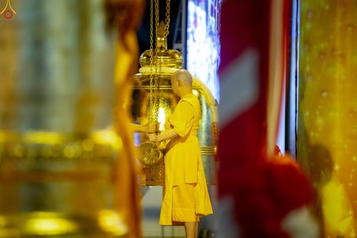 ภาพ No.345927:วันพฤหัสบดีที่ 27 สิงหาคม พ.ศ.2569 พิธีฉลองชัยสวดมนต์บทธัมมจักกัปปวัตตนสูตร 8,657,585,858 จบ ณ มหารัตนวิหารคด วัดพระธรรมกาย