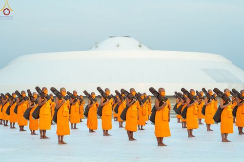 ภาพ No.74270:พุทธบุตรธรรมยาตรา ปฏิบัติธรรมและบันทึกภาพประวัติศาสตร์ ในโครงการธรรมยาตรากตัญญูบูชา มหาปูชนียาจารย์ พระมงคลเทพมุนี(สด จนฺทสโร) พระผู้ปราบมาร อนุสรณ์สถาน 7 แห่ง ปีที่ 11 ณ อนุสรณ์สถานบางปลา อ.บางเลน จ.นครปฐม วันที่ 23 มกราคม พ.ศ. 2566