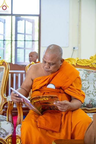 ภาพ No.137671:พิธีตักบาตร พิธีถวายสังฆทานแด่คณะสงฆ์ 323 วัด พิธีทำบุญอุทิศส่วนกุศลแด่ผู้วายชนม์ ในเหตุการณ์ความไม่สงบ 4 จังหวัดชายแดนภาคใต้ ปีที่ 20 ครั้งที่ 169 และพิธีมอบกองทุนหนุนแรงใจช่วยครูใต้ ปีที่ 17 ครั้งที่ 134 วันที่ 25 พฤษภาคม พ.ศ.2567 อ.ตากใบ จ.นราธิวาส