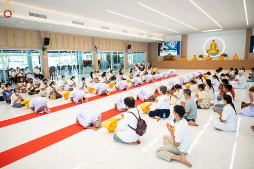 ภาพ No.65608:พิธีปลงผม และพิธีขอขมามอบผ้าไตร นาคธรรมทายาท ในโครงการอุปสมบทบูชาธรรม มหาปูชนียาจารย์ประจำปี 2565 ณ ศูนย์ปฏิบัติธรรมภาคใต้ บางกล่ำ จ.สงขลา วันที่ 19 พฤศจิกายน พ.ศ. 2565