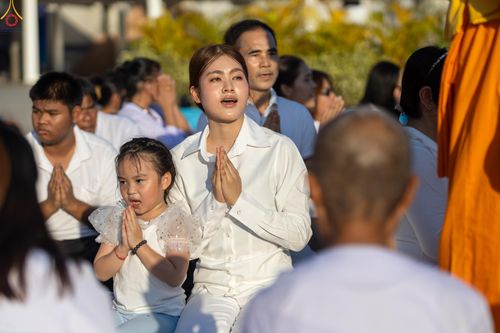 ภาพ No.287063:วันที่ 2 มกราคม พ.ศ.2569 พิธีต้อนรับพระธรรมยาตรา ครั้งที่ 1 (ภาพชุดที่ 2) ณ วัดพระธรรมกาย (วิหารหลวงปู่ - พระมหาธรรมกายเจดีย์)