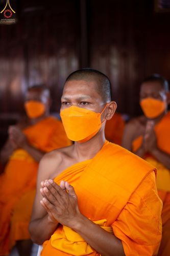 ภาพ No.71604:พระธรรมยาตรา ปฏิบัติศาสนกิจ ทำนุบำรุงศาสนสถาน, ปฏิบัติธรรม ร่วมกับชุมชน,นักเรียนเด็กดีวีสตาร์ และร่วมพิธีทอดผ้าป่าบำรุงศาสนสถาน ในโครงการธรรมยาตรากตัญญูบูชา มหาปูชนียาจารย์ พระมงคลเทพมุนี(สด จนฺทสโร) พระผู้ปราบมาร อนุสรณ์สถาน 7 แห่ง ปีที่ 11 ณ วัดสองพี่น