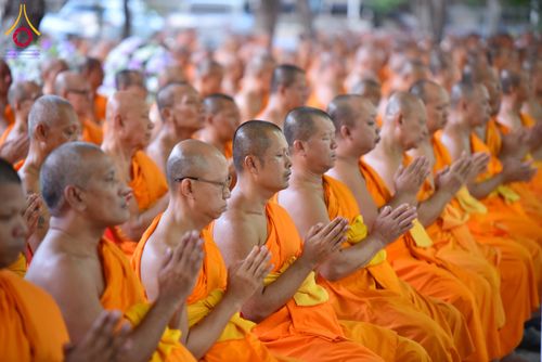 ภาพ No.316232:วันเสาร์ที่ 28 มีนาคม พ.ศ. 2569 พิธีบำเพ็ญกุศล คุณพ่อณรงค์ จินตมากุล  สิริอายุ 99 ปี 11 เดือน โยมบิดา พระครูปลัดรัตนวีรวัฒน์ (รังสฤษดิ์ อิทฺธิจินตโก) ที่ปรึกษาเจ้าคณะจังหวัดปทุมธานี เจ้าอาวาสวัดพระธรรมกาย  ณ ห้องปลูกศรัทธา 2 วัดพระธรรมกาย ปทุมธานี