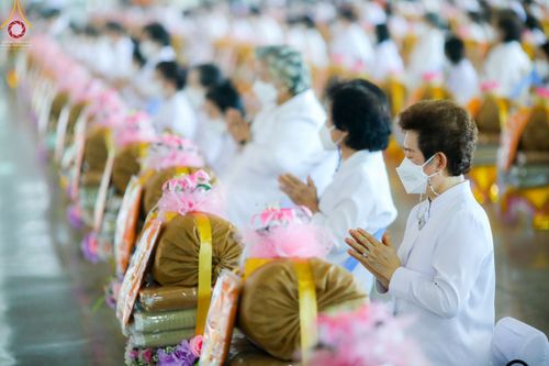ภาพ No.66411:พิธีถวายอุปกรณ์เครื่องกันหนาว แด่คณะพระภิกษุ สามเณร วัดพระธรรมกาย วันเสาร์ที่ 10 ธันวาคม พ.ศ. 2565 ณ สภาธรรมกายสากล วัดพระธรรมกาย จ.ปทุมธานี