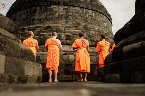 ภาพ No.331240:วันที่ 29 พฤษภาคม พ.ศ.2569 MBMI Tangerang (Majelis Agama Buddha Mahanikaya)  ได้มีการเตรียมงานเพื่อจัดงานวิสาขบูชานานาชาติ (ภาพชุดที่ 2)