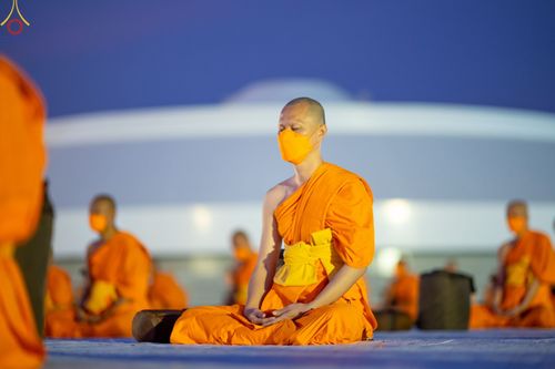 ภาพ No.74221:พุทธบุตรธรรมยาตรา ปฏิบัติธรรมและบันทึกภาพประวัติศาสตร์ ในโครงการธรรมยาตรากตัญญูบูชา มหาปูชนียาจารย์ พระมงคลเทพมุนี(สด จนฺทสโร) พระผู้ปราบมาร อนุสรณ์สถาน 7 แห่ง ปีที่ 11 ณ อนุสรณ์สถานบางปลา อ.บางเลน จ.นครปฐม วันที่ 23 มกราคม พ.ศ. 2566