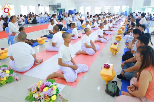 ภาพ No.319644:วันเสาร์ที่ 4 เมษายน พ.ศ.2569 พิธีขอขมา มอบผ้าไตร บรรพชาสามเณร ศูนย์อบรมเยาวชนนครปฐม