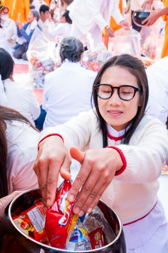 ภาพ No.294536:วันที่ 14 มกราคม พ.ศ. 2569 พิธีตักบาตรพระธรรมยาตรา ณ วัดสองพี่น้อง ต.ต้นตาล อ.สองพี่น้อง จ.สุพรรณบุรี ในโครงการธรรมยาตรา กตัญญูบูชา มหาปูชนียาจารย์ พระมงคลเทพมุนี(สด จนฺทสโร) พระผู้ปราบมาร อนุสรณ์สถาน 7 แห่ง ปีที่ 14