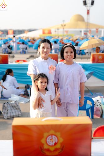 ภาพ No.325116:วันที่ 22 เมษายน พ.ศ.2569 (วันคุ้มครองโลก) พิธีถวายมหาสังฆทาน 40,000 กว่าวัดทั่วประเทศ (ชุดที่ 2) ณ ลานธรรม พระมหาธรรมกายเจดีย์ วัดพระธรรมกาย