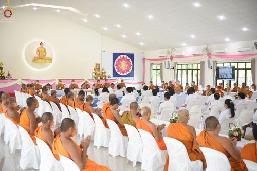 ภาพ No.65094:พิธีถวายสังฆทานแด่ คณะสงฆ์ 150 วัด จังหวัดสระบุรี ณ ศูนย์ปฎิบัติธรรมสระบุรี ต.นายาว อ.พระพุทธบาท จ.สระบุรี  วันอังคาร ที่ 1 พฤศจิกายน พ.ศ.2565