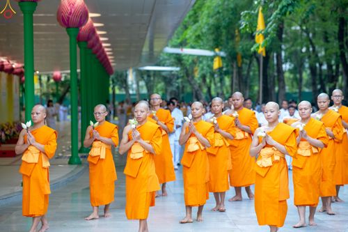 ภาพ No.328321:วันเสาร์ที่ 2 พฤษภาคม พ.ศ.2569 พิธีอุปสมบทสามเณรเตรียม DCI รุ่นที่ 23 ณ อุโบสถพระไตรปิฎก วัดพระธรรมกาย จังหวัดปทุมธานี