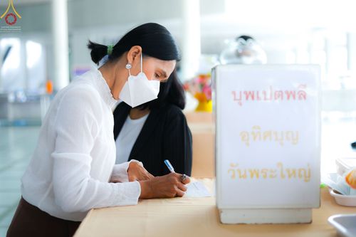 ภาพ No.64880:พิธีบุพเปตพลี ครั้งที่ 129 เพื่ออุทิศบุญกุศลแด่บรรพบุรุษผู้ล่วงลับ วันที่ 23 พฤศจิกายน พ.ศ. 2565 ณ วัดพระธรรมกาย