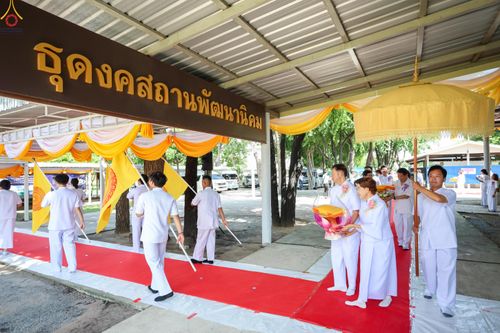 ภาพ No.339390:วันอังคารที่ 14  กรกฎาคม 2569 พิธีทอดผ้าป่าและพิธีตอกเสาเข็มมงคลต้นสุดท้าย องค์พระเจดีย์เพื่อสร้างสันติภาพโลก  ณ ธุดงคสถานพัฒนานิคม อ.พัฒนาพิคม จ.ลพบุรี