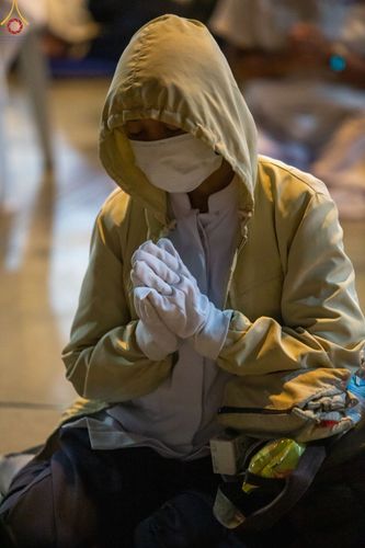 ภาพ No.68606:พิธีสวดมนต์ข้ามปี วันที่ 31 ธันวาคม พ.ศ. 2565 ณ มหารัตนวิหารคด วัดพระธรรมกาย จ.ปทุมธานี