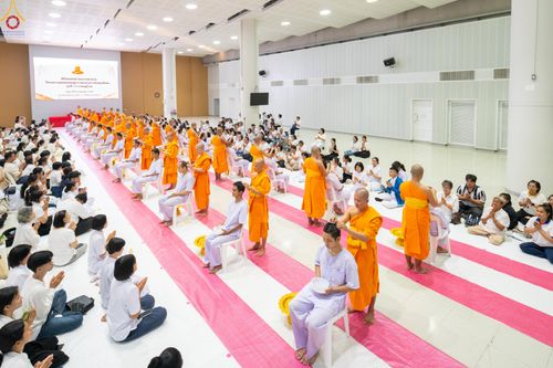 ภาพ No.319314:วันเสาร์ที่ 4 เมษายน พ.ศ.2569 พิธีปลงผมนาคธรรมทายาท โครงการอุปสมบทหมู่ธรรมทายาท ระดับอุดมศึกษา รุ่นที่ 53 ภาคฤดูร้อน ณ มหารัตนวิหารคด 13 วัดพระธรรมกาย