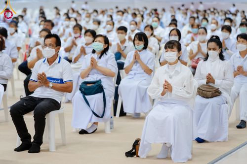 ภาพ No.90997:พิธีบำเพ็ญกุศลสวดพระอภิธรรม  อุบาสกถาวร พรหมถาวร (อุบาสกผู้ปั้นพระ) คืนที่ 6 วันพฤหัสบดีที่ 19 ตุลาคม พ.ศ. 2566 ณ ห้องแก้วสารพัดนึก 1 สภาธรรมกายสากล วัดพระธรรมกาย จ.ปทุมธานี