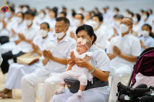 ภาพ No.90625:พิธีบำเพ็ญกุศลสวดพระอภิธรรม อุบาสกถาวร พรหมถาวร (อุบาสกผู้ปั้นพระ) วันอาทิตย์ที่ 15 ตุลาคม พ.ศ. 2566 ณ ห้องแก้วสารพัดนึก 1 สภาธรรมกายสากล วัดพระธรรมกาย จ.ปทุมธานี