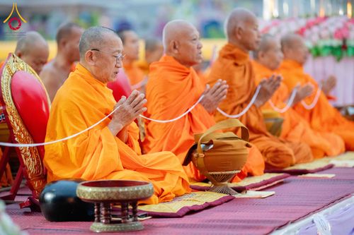 ภาพ No.310792:วันอาทิตย์ที่ 22 กุมภาพันธ์ พ.ศ. 2569 พิธีตักบาตรเเด่คณะพระภิกษุสงฆ์ 1,111 รูป จังหวัดน่าน หนึ่งในโครงการตักบาตรพระ 2,000,000 รูป 77 จังหวัดทั่วไทย ในวาระอันเป็นมงคลยิ่ง ครบรอบ 744 ปี นครน่าน สืบสานศรัทธา ทำบุญใหญ่ของเมืองน่าน ณ ข่วงเมือง วัดภูมินทร์ อำเ