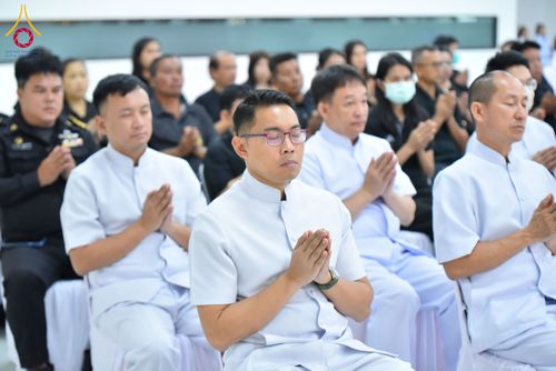 ภาพ No.280673:วันศุกร์ที่ 12 ธันวาคม พ.ศ.2568 พิธีบำเพ็ญกุศลปัญญาสมวาร (50 วัน) อุทิศถวายพระราชกุศลแด่ “พระพันปีหลวง” ณ วัดพระธรรมกาย