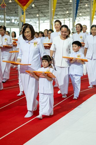 ภาพ No.318494:วันอาทิตย์ต้นเดือนที่ 5 เมษายน พ.ศ.2569 พิธีทอดผ้าป่าสมทบมหาสังฆทาน 40,000 กว่าวัดทั่วประเทศ ณ สภาธรรมกายสากล วัดพระธรรมกาย