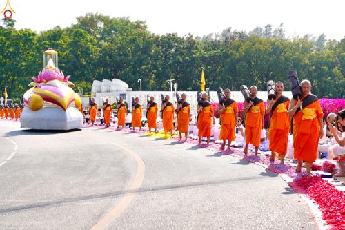 ภาพ No.305879:วันที่ 25 มกราคม พ.ศ. 2569 พิธีต้อนรับพระธรรมยาตรา วัดพระธรรมกาย(ภาพชุดที่ 3) ในโครงการธรรมยาตรา กตัญญูบูชา มหาปูชนียาจารย์ พระมงคลเทพมุนี(สด จนฺทสโร) พระผู้ปราบมาร อนุสรณ์สถาน 7 แห่ง ปีที่ 14