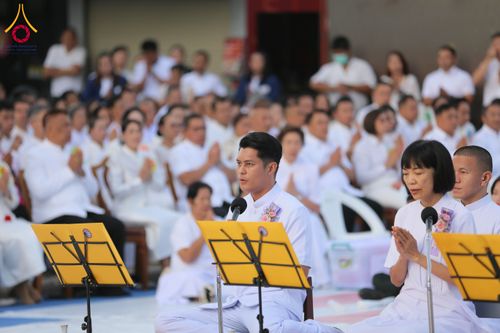 ภาพ No.313888:วันอาทิตย์ที่ 14 มีนาคม พ.ศ. 2569 ทำบุญเมืองหาดใหญ่ตักบาตรพระ 1,109 รูป เติมบุญใหญ่ หลังวิกฤตมหาอุทกภัย ณ ซุ้มประตูไชน่าทาวน์ ถนนศุภสารรังสรรค์ อ.หาดใหญ่ จ.สงขลา