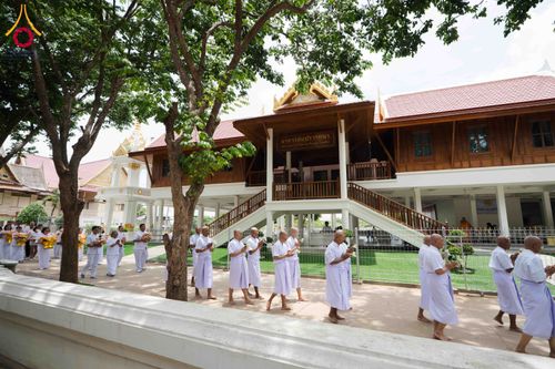 ภาพ No.341331:วันอาทิตย์ที่ 26 กรกฎาคม พ.ศ. 2569 ​โครงการอุปสมบทหมู่บูชาธรรมมหาปูชนียาจารย์ รุ่นที่ ๑ วัดกลางธนรินทร์ ต.บ้านแป้ง อ.พรหมบุรี จ.สิงห์บุรี
