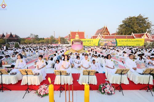 ภาพ No.294401:วันที่ 14 มกราคม พ.ศ. 2569 พิธีตักบาตรพระธรรมยาตรา ณ วัดสองพี่น้อง ต.ต้นตาล อ.สองพี่น้อง จ.สุพรรณบุรี ในโครงการธรรมยาตรา กตัญญูบูชา มหาปูชนียาจารย์ พระมงคลเทพมุนี(สด จนฺทสโร) พระผู้ปราบมาร อนุสรณ์สถาน 7 แห่ง ปีที่ 14