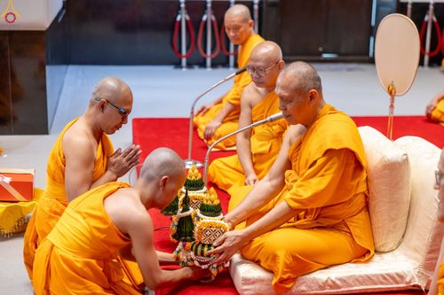 ภาพ No.350872:วันที่ 19 กันยายน พ.ศ.2569 พิธีบรรพชาอุปสมบท โครงการอุปสมบทหมู่บูชาธรรม ครบรอบ 109 ปี วันครูผู้ค้นพบวิชชาธรรมกาย ณ โบสถ์พระไตรปิฏก วัดพระธรรมกาย