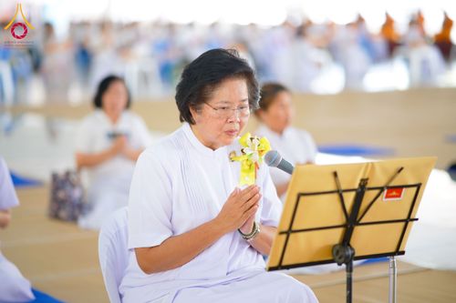 ภาพ No.320677:วันที่ 11 เมษายน พ.ศ.2569 พิธีถวายภัตตาหารเมนูสวรรค์ เพื่อการบรรลุธรรม ณ หอฉันคุณยายอาจารย์ฯ วัดพระธรรมกาย