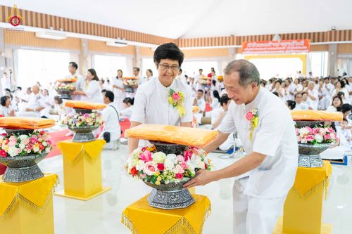 ภาพ No.346567:วันอาทิตย์ที่ 30 สิงหาคม พ.ศ.2569 พิธีทอดผ้าป่า สวดธรรมจักรกัปปวัตนสูตรกลั่นแผ่นดินโปรยรัตนชาติ  สถาปนาองค์พระเจดีย์เพื่อสร้างสันติภาพโลก  ณ ศูนย์ปฏิบัติธรรมพนมสารคาม (เพชรตะวัน) จังหวัดฉะเชิงเทรา