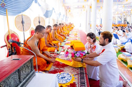 ภาพ No.301282:วันที่ 22 มกราคม พ.ศ. 2569 พิธีทอดผ้าป่าทำนุบำรุงศาสนสถาน ณ วัดใหม่พิบูลย์ผล อ.สองพี่น้อง จ.สุพรรณบุรี ในโครงการธรรมยาตรา กตัญญูบูชา มหาปูชนียาจารย์ พระมงคลเทพมุนี(สด จนฺทสโร) พระผู้ปราบมาร อนุสรณ์สถาน 7 แห่ง ปีที่ 14