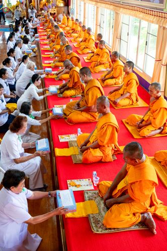 ภาพ No.293260:วันที่ 12 มกราคม พ.ศ. 2569 พิธีทอดผ้าป่าทำนุบำรุงศาสนสถาน ณ วัดคู้สลอดวุฒิโสภณ อ.ลาดบัวหลวง จ.พระนครศรีอยุธยา ในโครงการธรรมยาตรา กตัญญูบูชา มหาปูชนียาจารย์ พระมงคลเทพมุนี(สด จนฺทสโร) พระผู้ปราบมาร อนุสรณ์สถาน 7 แห่ง ปีที่ 14