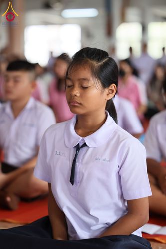 ภาพ No.300384:วันที่ 22 มกราคม พ.ศ. 2569 พิธีทอดผ้าป่าทำนุบำรุงศาสนสถาน ณ วัดรางกำหยาด ต.บางภาษี อ.บางเลน จ.นครปฐม ในโครงการธรรมยาตรา กตัญญูบูชา มหาปูชนียาจารย์ พระมงคลเทพมุนี(สด จนฺทสโร) พระผู้ปราบมาร อนุสรณ์สถาน 7 แห่ง ปีที่ 14