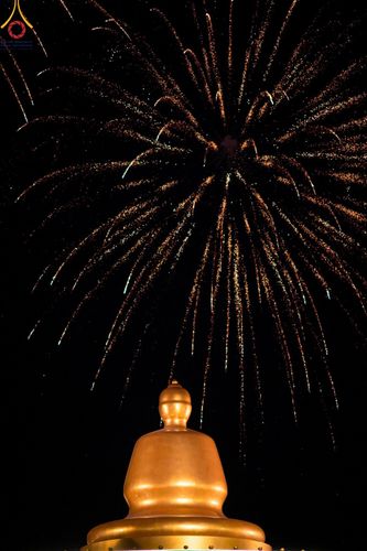 ภาพ No.118400:พิธีจุดประทีปถวายเป็นพุทธบูชา และบูชาธรรมมหาปูชนียาจารย์ พระมงคลเทพมุนี(สด จนฺทสโร) วันที่ 24 มกราคม พ.ศ. 2567 ณ อนุสรณ์สถานบางปลา อ.บางเลน จ.นครปฐม