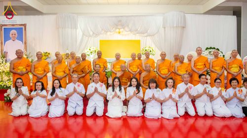 ภาพ No.314730:วันเสาร์ที่ 21 มีนาคม พ.ศ. 2569 พิธีบำเพ็ญกุศล คุณพ่อณรงค์ จินตมากุล  สิริอายุ 99 ปี 11 เดือน โยมบิดา พระครูปลัดรัตนวีรวัฒน์ (รังสฤษดิ์ อิทฺธิจินตโก) ที่ปรึกษาเจ้าคณะจังหวัดปทุมธานี เจ้าอาวาสวัดพระธรรมกาย  ณ ห้องปลูกศรัทธา 2 วัดพระธรรมกาย ปทุมธานี