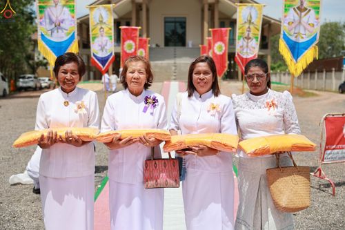 ภาพ No.281837:วันที่ 28 ตุลาคม พ.ศ 2568 พิธีทอดกฐินสามัคคีทั่วไทย 30,000 วัด  โดยคณะศิษยานุศิษย์ บูชาธรรม 81 ปี  หลวงพ่อธัมมชโย ณ ศูนย์ปฏิบัติธรรมพัทลุง