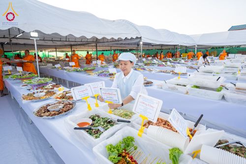 ภาพ No.289941:วันที่ 8 มกราคม พ.ศ. 2569 พิธีถวายภัตตาหารเป็นสังฆทาน แด่พระธรรมยาตรา ณ อนุสรณ์สถานคลองบางนางแท่น อ.สามพราน จ.นครปฐม ในโครงการธรรมยาตรา กตัญญูบูชา มหาปูชนียาจารย์ พระมงคลเทพมุนี(สด จนฺทสโร) พระผู้ปราบมาร อนุสรณ์สถาน 7 แห่ง ปีที่ 14