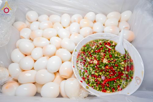 ภาพ No.300267:วันที่ 22 มกราคม พ.ศ. 2569 พิธีถวายภัตตาหารเป็นสังฆทาน แด่พระธรรมยาตรา ณ อนุสรณ์สถานบางปลา วัดบางปลา อำเภอบางเลน จังหวัดนครปฐม ในโครงการธรรมยาตรา กตัญญูบูชา มหาปูชนียาจารย์ พระมงคลเทพมุนี(สด จนฺทสโร) พระผู้ปราบมาร อนุสรณ์สถาน 7 แห่ง ปีที่ 14