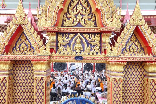 ภาพ No.295036:วันที่ 14 มกราคม พ.ศ. 2569 พิธีต้อนรับพระธรรมยาตรา อนุสรณ์สถานลำดับที่ 4  สถานที่เกิดด้วยกายธรรม ณ วัดโบสถ์บน ต.บางคูเวียง จ.นนทบุรี ในโครงการธรรมยาตรา กตัญญูบูชา มหาปูชนียาจารย์ พระมงคลเทพมุนี(สด จนฺทสโร) พระผู้ปราบมาร อนุสรณ์สถาน 7 แห่ง ปีที่ 14