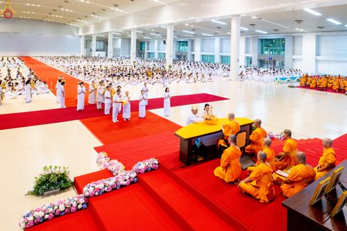 ภาพ No.327747:วันที่ 3 พฤษภาคม พ.ศ.2569 พิธีรับมอบพระบรมสารีริกธาตุ จากสาธารณรัฐแห่งสหภาพเมียนมา ณ ห้องแก้วสารพัดนึก วัดพระธรรมกาย
