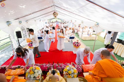 ภาพ No.286139:วันที่ 13 กรกฎาคม พ.ศ. 2568  พิธีทอดผ้าป่าฉลอง 13 ปี  วัดพระธรรมกายสวิตเซอร์แลนด์