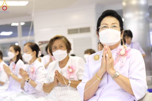 ภาพ No.89395:พิธีประดิษฐานรูปหล่อทองคำ  คุณยายอาจารย์มหารัตนอุบาสิกาจันทร์ ขนนกยูง ภายในมหาวิหารคุณยายอาจารย์ฯ เนื่องในวันครูผู้ค้นพบวิชชาธรรมกาย วันศุกร์ที่ 29 กันยายน พ.ศ. 2566 ณ วัดพระธรรมกาย จ.ปทุมธานี