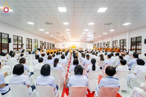 ภาพ No.316205:วันเสาร์ที่ 28 มีนาคม พ.ศ. 2569 พิธีบำเพ็ญกุศล คุณพ่อณรงค์ จินตมากุล  สิริอายุ 99 ปี 11 เดือน โยมบิดา พระครูปลัดรัตนวีรวัฒน์ (รังสฤษดิ์ อิทฺธิจินตโก) ที่ปรึกษาเจ้าคณะจังหวัดปทุมธานี เจ้าอาวาสวัดพระธรรมกาย  ณ ห้องปลูกศรัทธา 2 วัดพระธรรมกาย ปทุมธานี