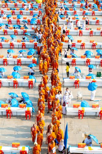 ภาพ No.323951:วันที่ 22 เมษายน พ.ศ.2569 (วันคุ้มครองโลก) พิธีถวายมหาสังฆทาน 40,000 กว่าวัดทั่วประเทศ ณ ลานธรรม พระมหาธรรมกายเจดีย์ วัดพระธรรมกาย