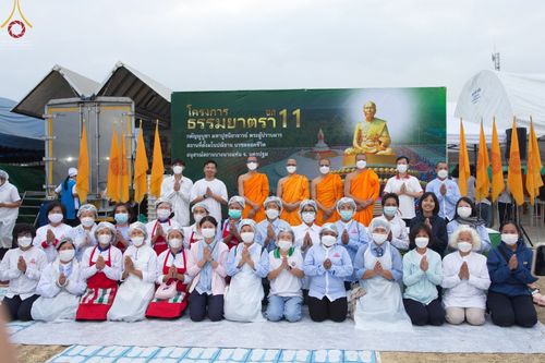ภาพ No.69992:พิธีถวายภัตตาหารเป็นสังฆทาน แด่คณะพระธรรมยาตราฯ ในโครงการธรรมยาตราฯ ปีที่ 11 ณ อนุสรณ์สถานมหาวิหารพระมงคลเทพมุนี อ.สองพี่น้อง จ.สุพรรณบุรี วันที่ 10 มกราคม พ.ศ. 2566