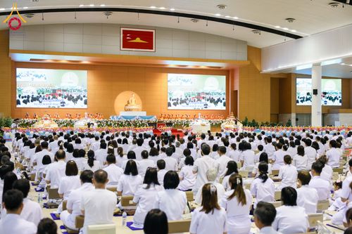 ภาพ No.318317:วันอาทิตย์ต้นเดือนที่ 5 เมษายน พ.ศ.2569 พิธีบูชาข้าวพระ ณ สภาธรรมกายสากล วัดพระธรรมกาย