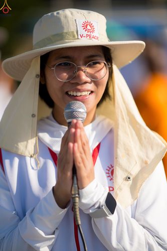 ภาพ No.300661:ภาพเบื้องหลังอาสาสมัครรวมใจ ชุดที่ 3 ในโครงการธรรมยาตรา กตัญญูบูชา มหาปูชนียาจารย์ พระมงคลเทพมุนี(สด จนฺทสโร) พระผู้ปราบมาร อนุสรณ์สถาน 7 แห่ง ปีที่ 14