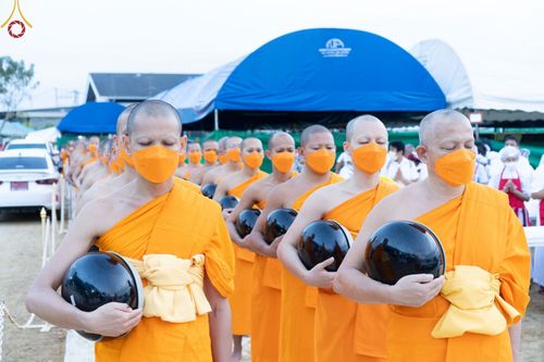 ภาพ No.70134:พิธีถวายภัตตาหารเป็นสังฆทาน แด่คณะพระธรรมยาตราฯ ในโครงการธรรมยาตราฯ ปีที่ 11 ณ อนุสรณ์สถานคลองบางนางแท่น อ.สามพราน จ.นครปฐม วันที่ 11 มกราคม พ.ศ. 2566
